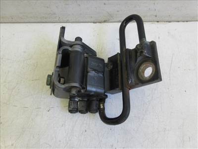 Audi A6 (C6 4f) jobb első alsó ajtó zsanér 8E0831412B