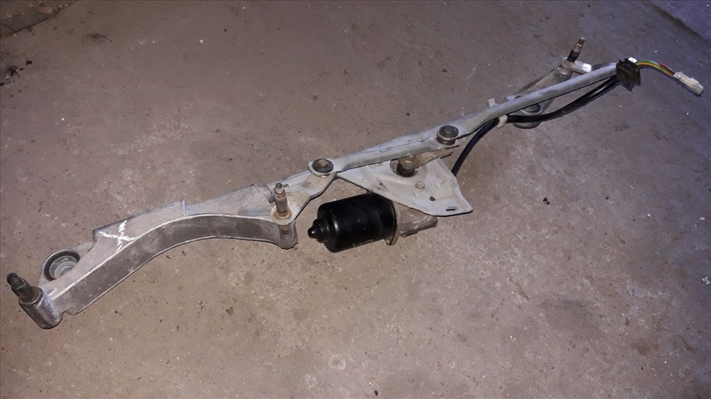 Mercedes C W203 Elsõ Ablaktörlõ Motor ቛõ Ablaktörlõ Mechanika A 203 820 03 42 2. kép