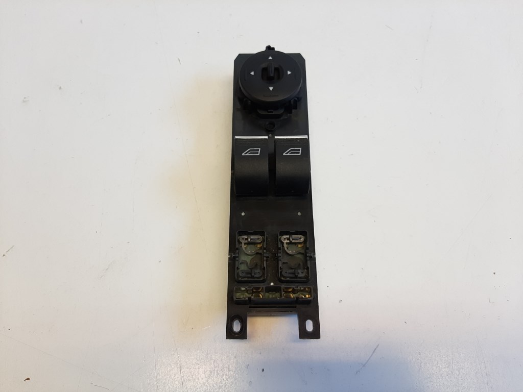 Ford Fiesta bal elsõ ablakemelõ kapcsoló F1ET14A132EC 1. kép