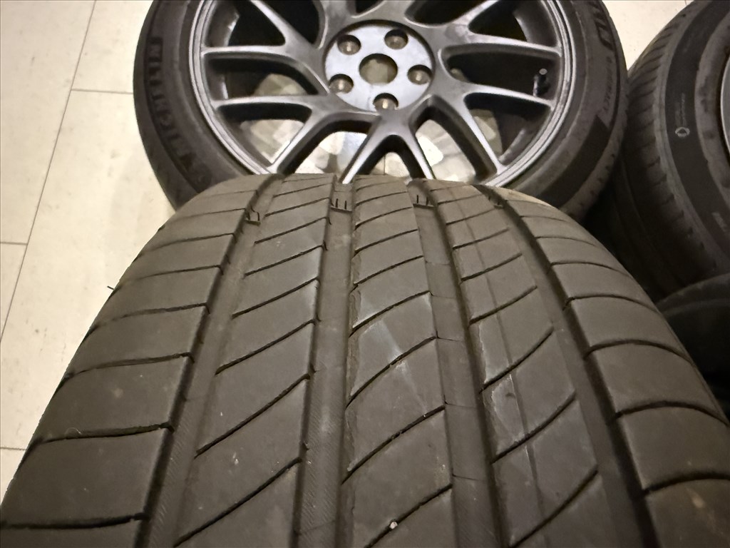 Tesla Model 3 Photon 18 gyári nyári kerék garnitúra Michelin E Primacy 235/45R18 98V nyári gumi 6. kép