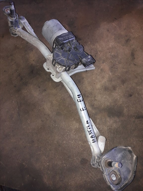 Opel Astra H Elsõ Ablaktörlõ Motor ቛõ Ablaktörlõ Mechanika 131 11 211 LHD 1. kép