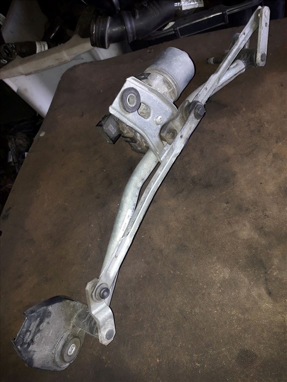 Opel Astra H Elsõ Ablaktörlõ Motor ቛõ Ablaktörlõ Mechanika 131 11 211 LHD 2. kép