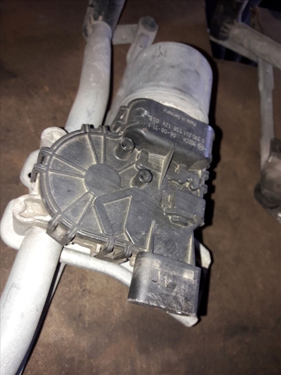 Opel Astra H Elsõ Ablaktörlõ Motor ቛõ Ablaktörlõ Mechanika 131 11 211 LHD 3. kép