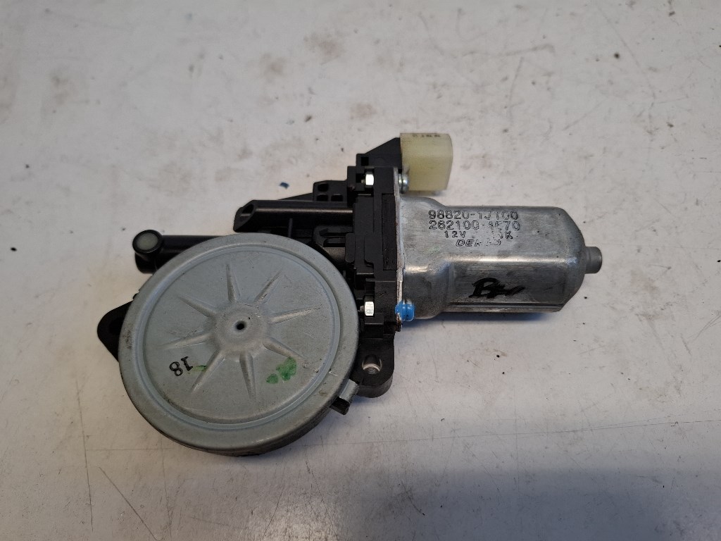 Hyundai I 20 (PB) bal hátsó ablakemelõ motor 988201J100 2. kép