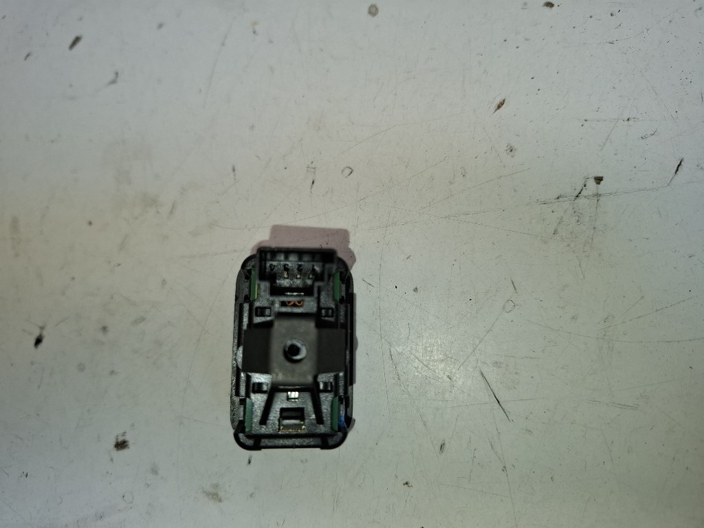 Mercedes-Benz B-osztály (W246) jobb elsõ ablakemelõ kapcsoló A2049058102 3. kép