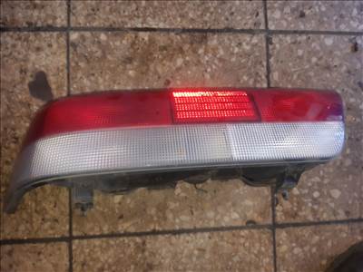 Suzuki Swift II 96-03 Bal Hátsó Lámpa