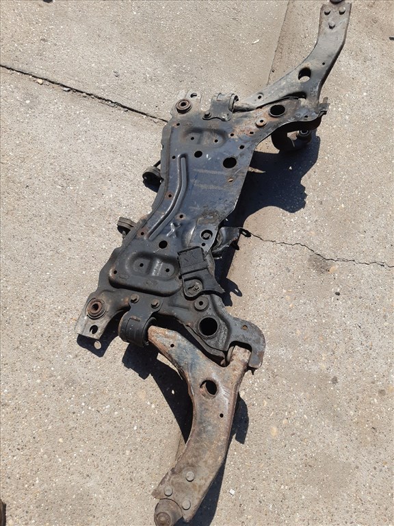 Ford Focus II Elsõ Bölcsõ 3. kép