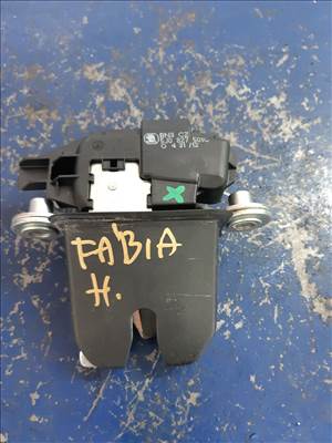 Skoda Fabia 06- Csomagtérajtó Zár  Központizár Motor 5J0 827 501 C