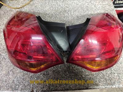 Opel Astra J hátsó lámpa pár 5 ajtós 