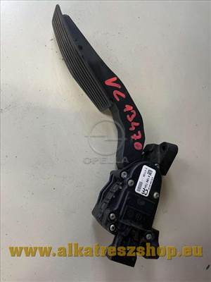 Opel Vectra C - Signum elektromos gázpedál 9186724 CE