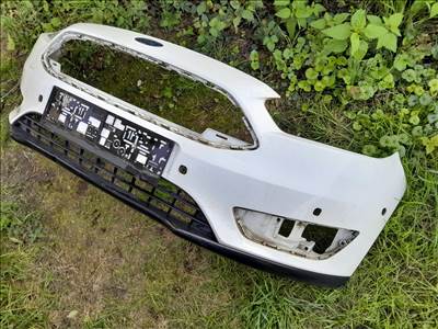 Ford Focus Mk3 első lökhárító fehér