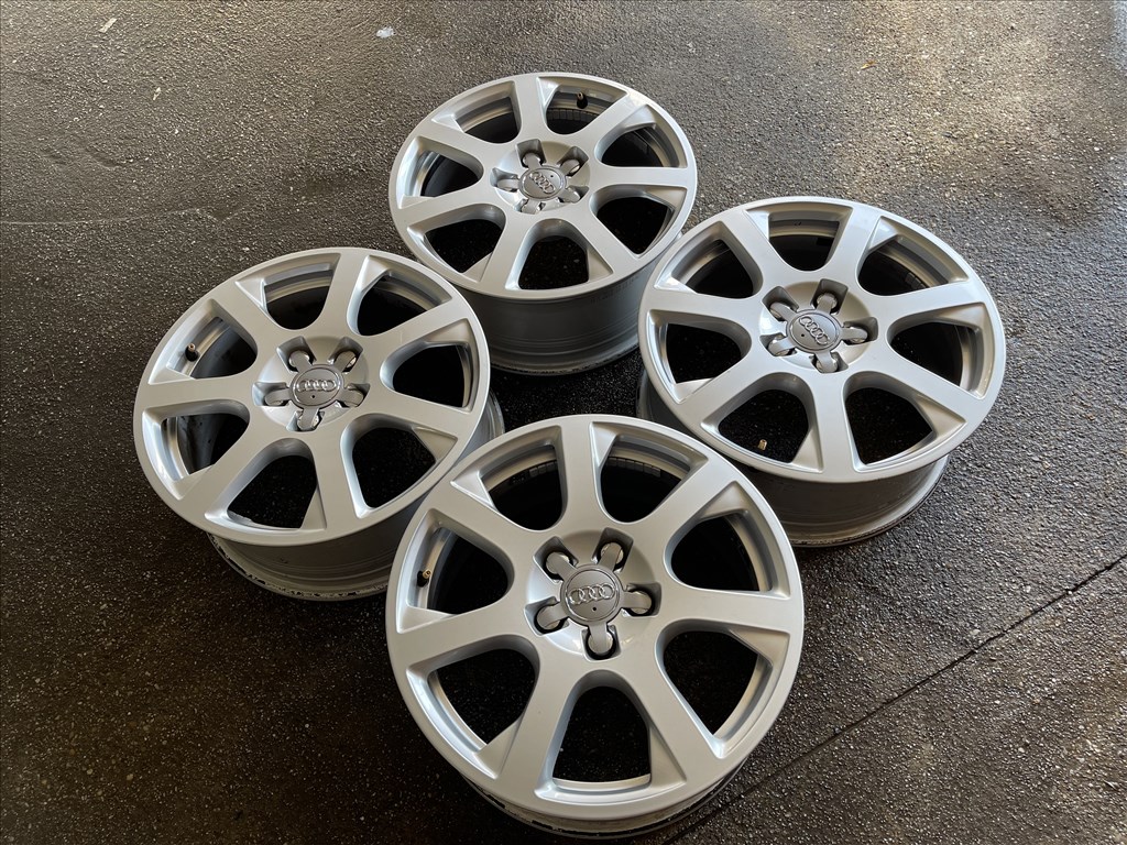  17-es,5x112 -es újszerű gyári Audi alufelni 3. kép