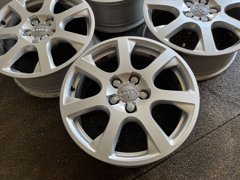  17-es,5x112 -es újszerű gyári Audi alufelni 4. kép
