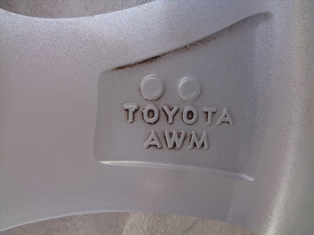 Toyota C-HR Gyári alufelni 17-es, szenzorral szép állapotban eladó. 7. kép