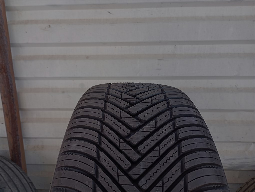  2 db új Hankook Kinergy 4S2 X H750A 225/45 R19 96W XL 4 évszakos gumi 2. kép