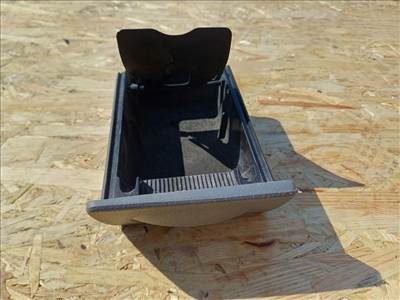 Daewoo Kalos (2002-(2007) Első Hamutál 