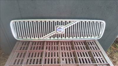 Volvo 8678680 V50 díszrács