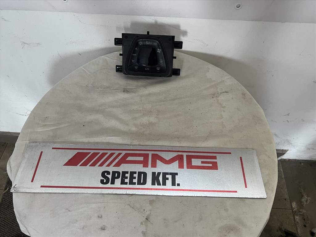 Toyota Aygo (AB40) TOYOTA AYGO digitális klímavezérlő panel B00073687 b000736877 2. kép