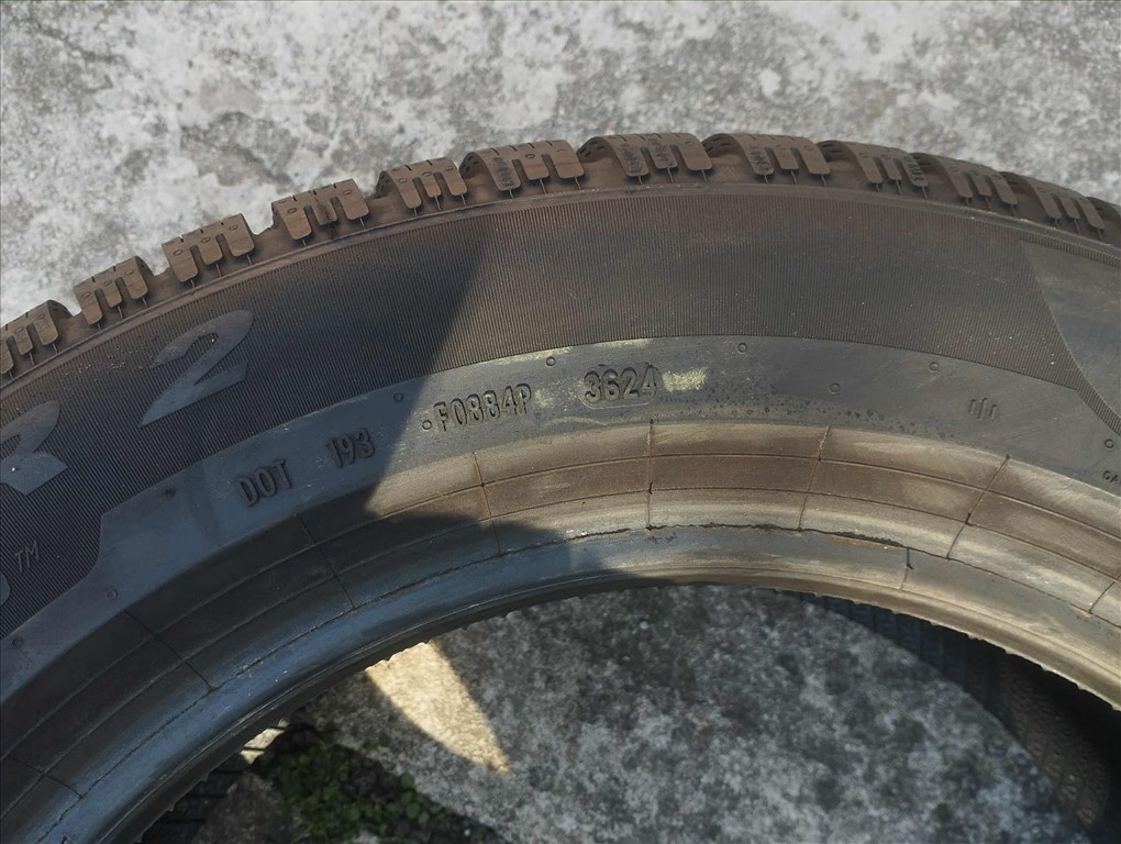 Demo 2db 205/60 16 Pirelli téli gumi r16 " DOT24 4. kép