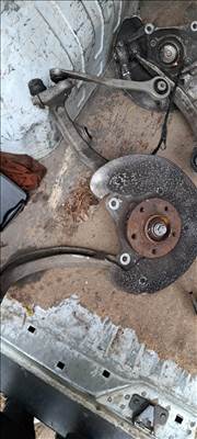 Audi A4 (B8 - 8K), Audi A5 (B8 - 8T), Audi A6 (C7 - 4G) csonkállvány  4g0407242c