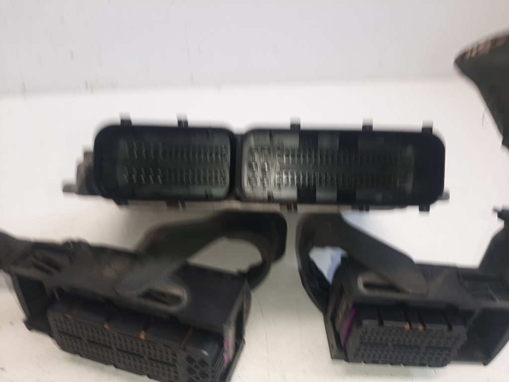 Chevrolet Captiva  motorvezérlõ 25181343 0281016588 3. kép