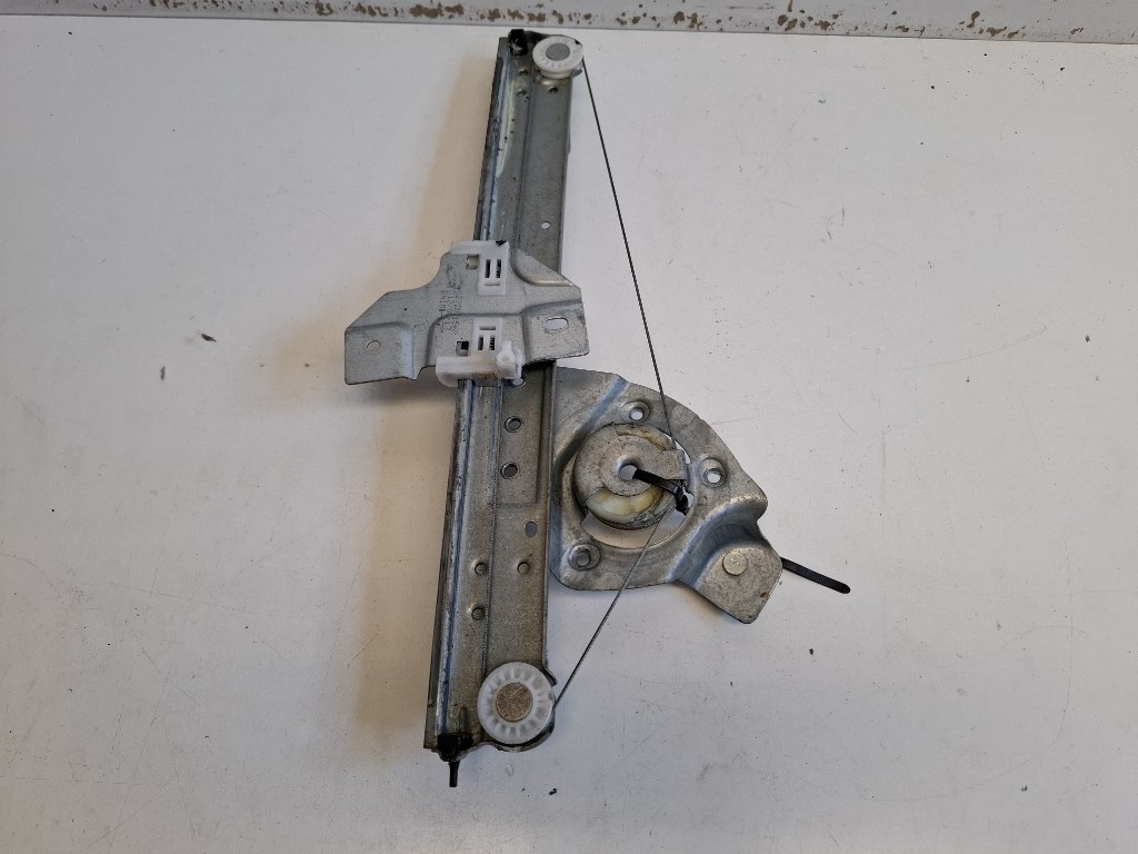 Dacia duster (HS) jobb hátsó Ablakemelõ szerkezet elektromos 827203156R 1. kép