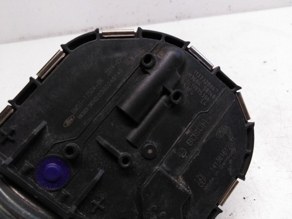 Ford Focus jobb elsõ ablaktörlõ motor BM5117504BK 0390248142 3. kép