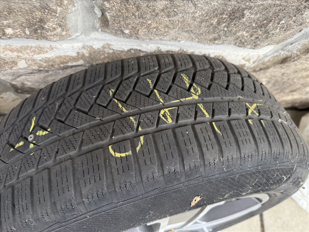 Momo alufelni 5X114.3 18X8 ET40 WIN Pro  EVO CB72.2 Toyota Rav 4 Lexus 11. kép