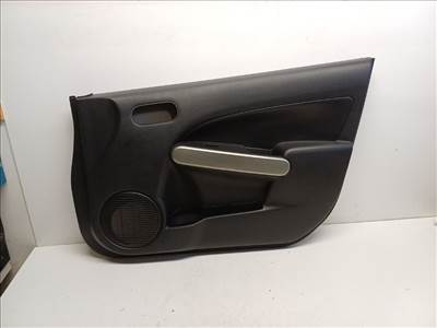 Mazda 2 5 ajtós jobb első ajtókárpit