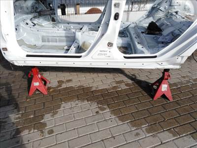 Mazda 6 5 ajtós bal küszöb