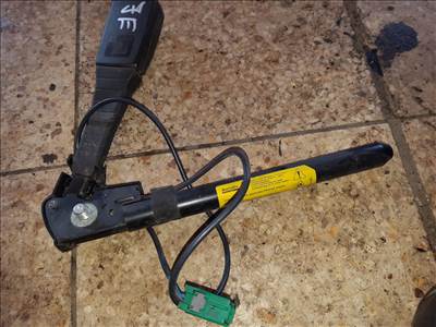 Opel Zafira B Jobb Első Biztonsági Öv Csatlakozó + Övfeszítő