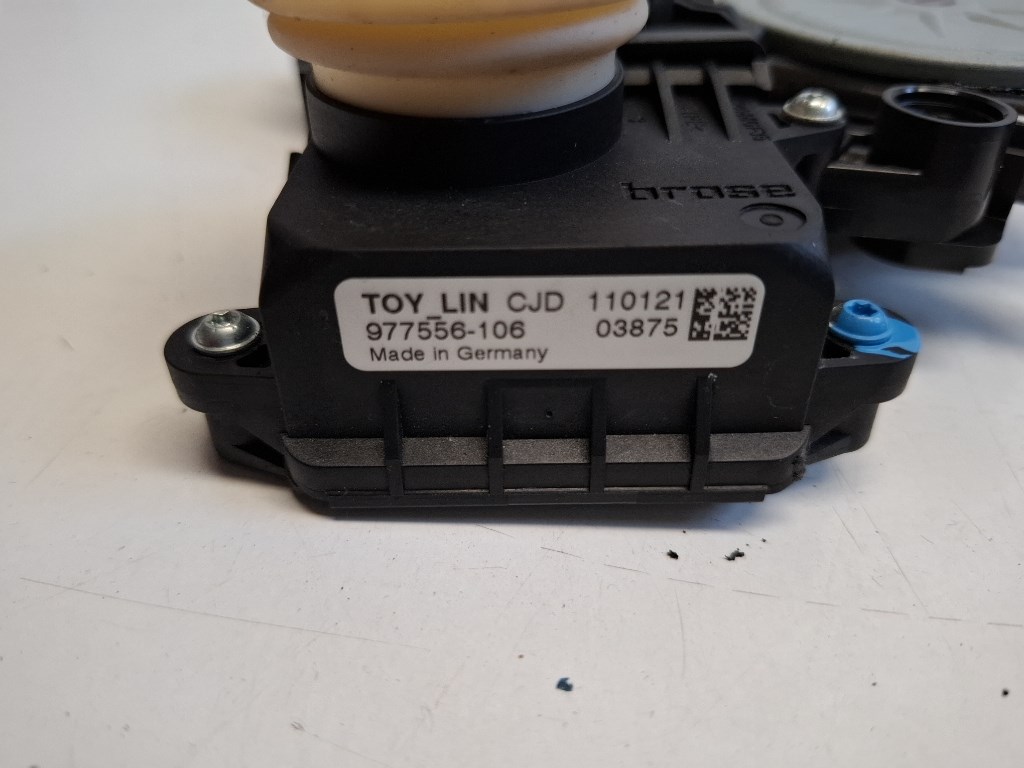 Toyota Auris (E150) bal hátsó ablakemelõ motor 8570102010 961920100 4. kép