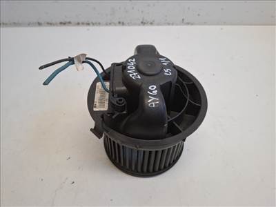 Toyota Aygo (AB10) fûtőmotor klímás N101812H