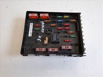 Volkswagen Passat VII (3C) biztosítéktábla motortér 3C0937125