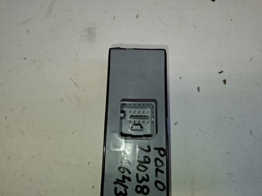 Volkswagen Polo (6R) bal elsõ ablakemelõ kapcsoló 6C0959857 4. kép