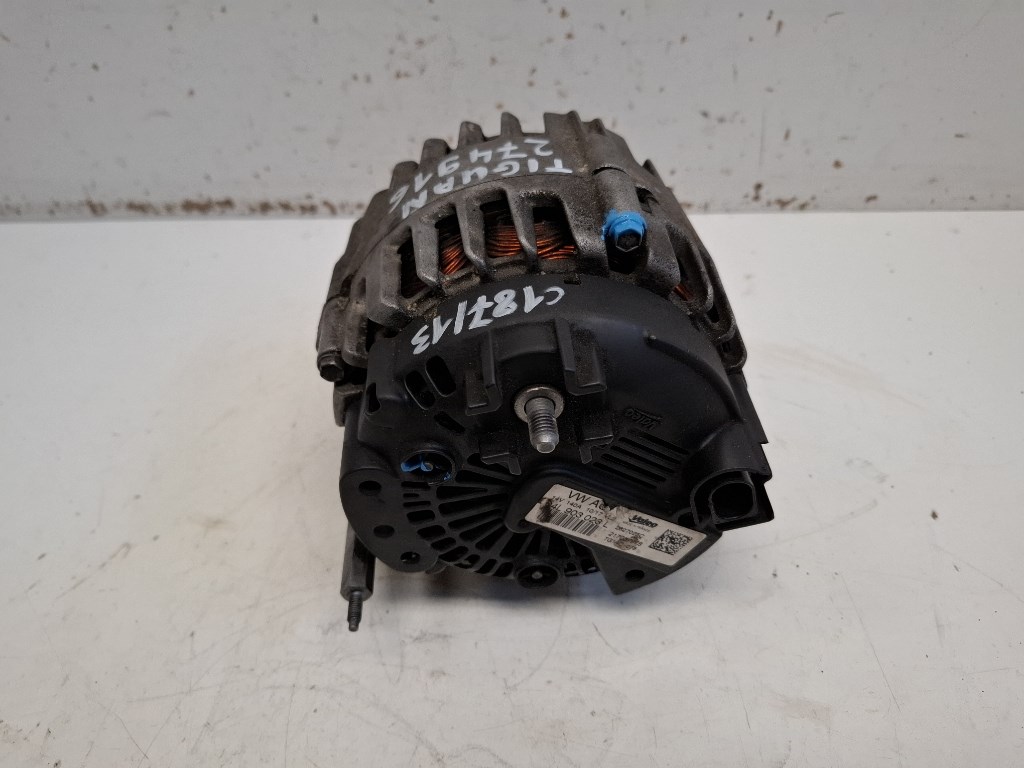 Volkswagen Tiguan  generátor 04L903023L 2627025C 4. kép