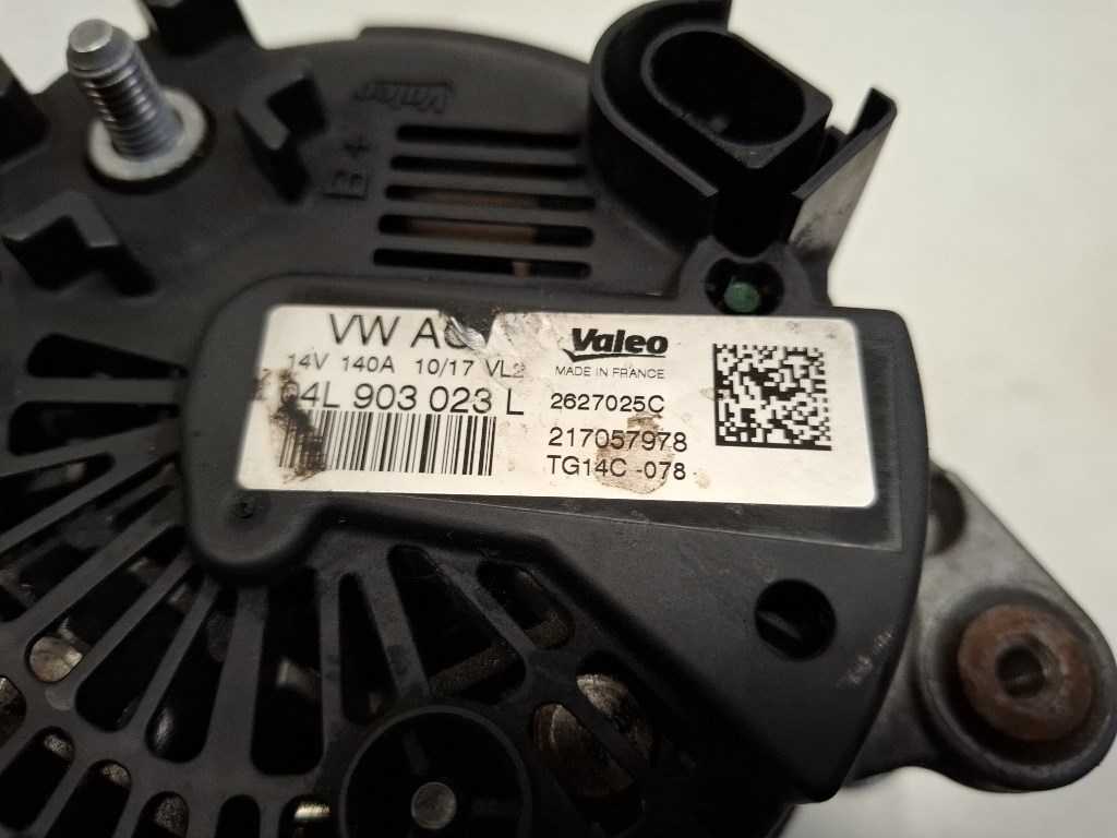 Volkswagen Tiguan  generátor 04L903023L 2627025C 5. kép