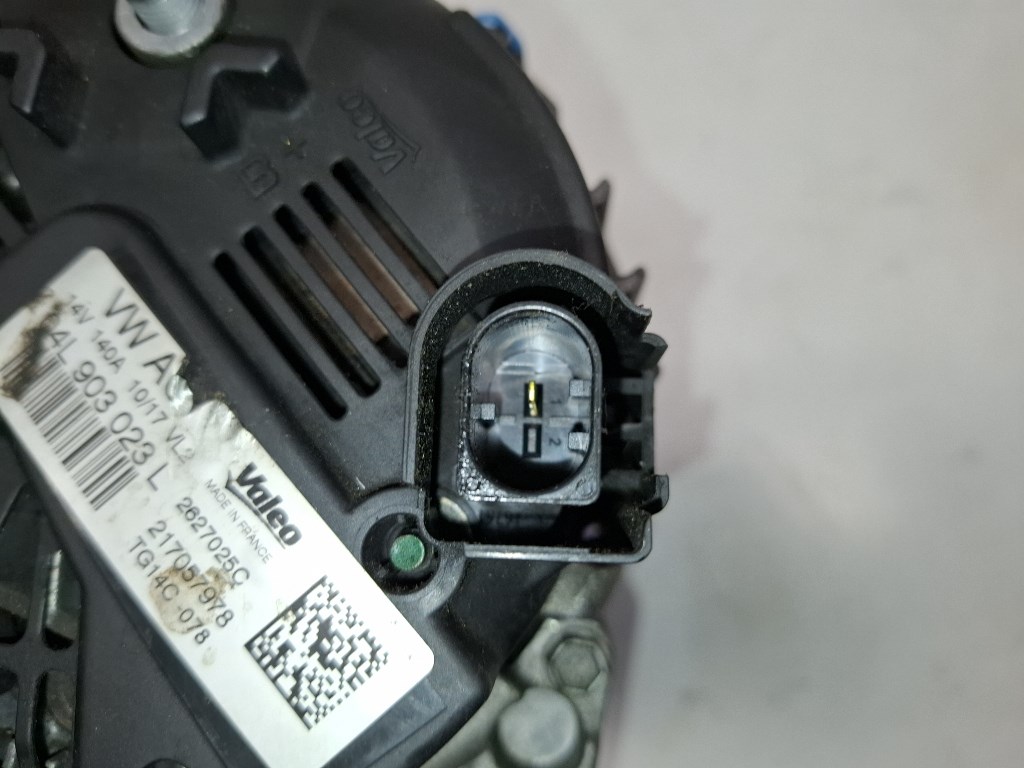 Volkswagen Tiguan  generátor 04L903023L 2627025C 6. kép