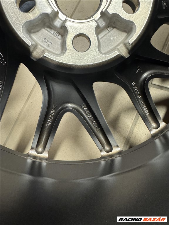 Tesla Model 3 Photon 18 gyári téli kerék Pirelli Sottozero 3 235/45R18 TO PNCS gyári új 6. kép