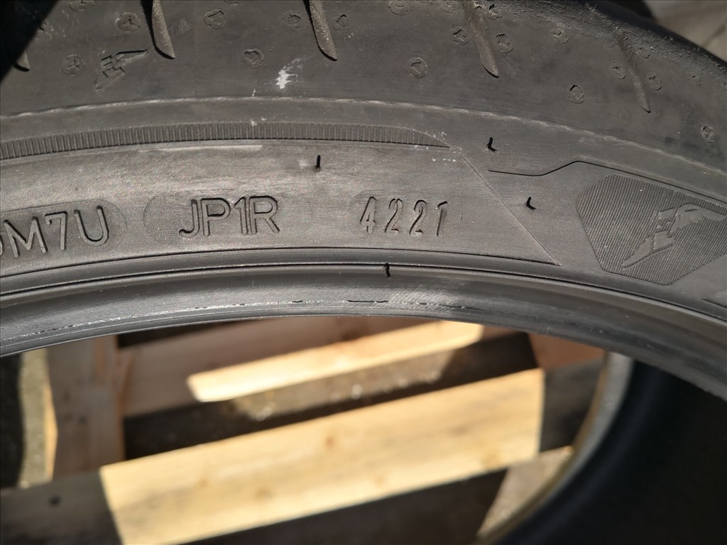 305/30R21 Goodyear nyári gumi 2db  4. kép