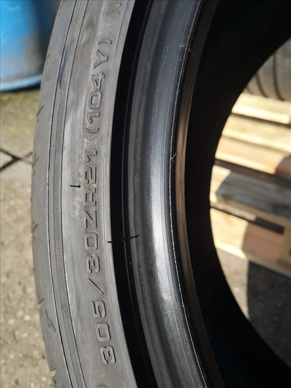 305/30R21 Goodyear nyári gumi 2db  5. kép