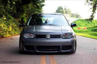 VW Golf 4 R32 első lökhárító
