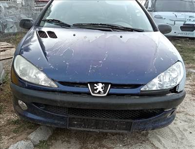 Peugeot 206 bontott alkatrészei