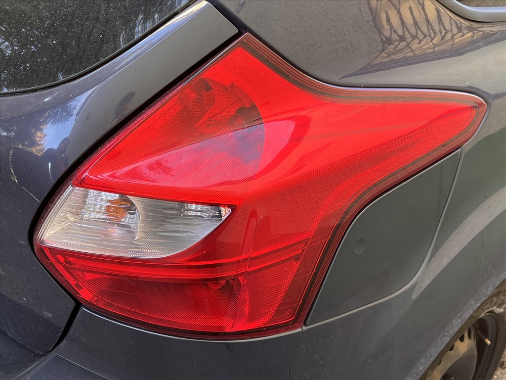 Ford Focus Mk3 Jobb hátsó lámpa 5 ajtós 2. kép