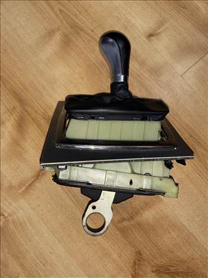 Mercedes C-osztály W204 automata váltókar a2042677524