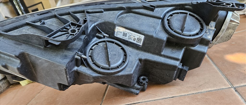 Opel Insignia B Jobb első fényszóró 13460180 4. kép