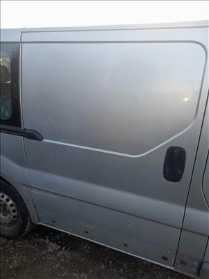 Renault trafic jobb tolóajtó 