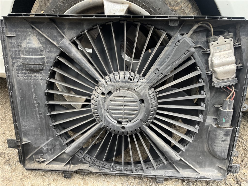 Mercedes C 220 CDI blueefficiency W204 minden alkatrésze AKCIO  6. kép