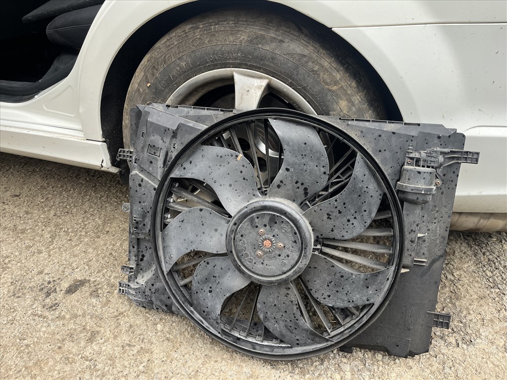 Mercedes C 220 CDI blueefficiency W204 minden alkatrésze AKCIO  9. kép