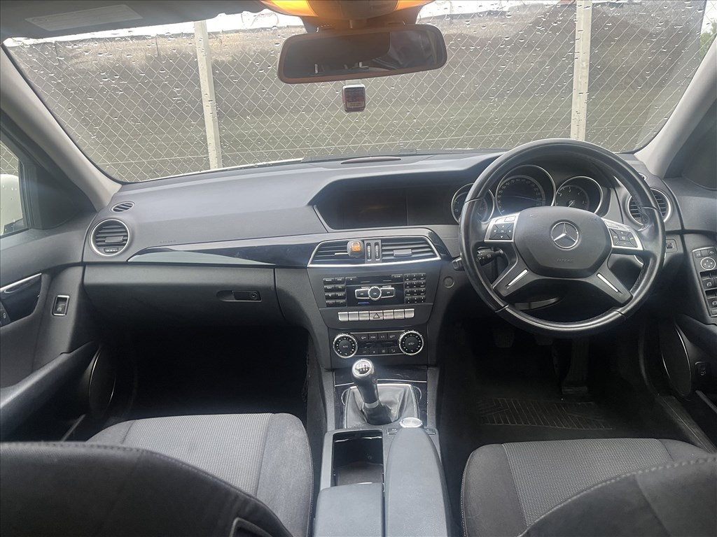 Mercedes C 220 CDI blueefficiency W204 minden alkatrésze AKCIO  15. kép